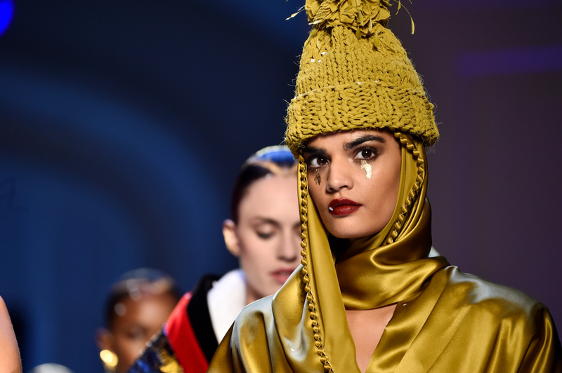 Illustration for article titled Some Cool Face Accessories From Paris Couture Week